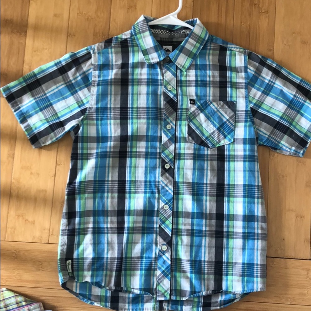 Short sleeve dress shirt